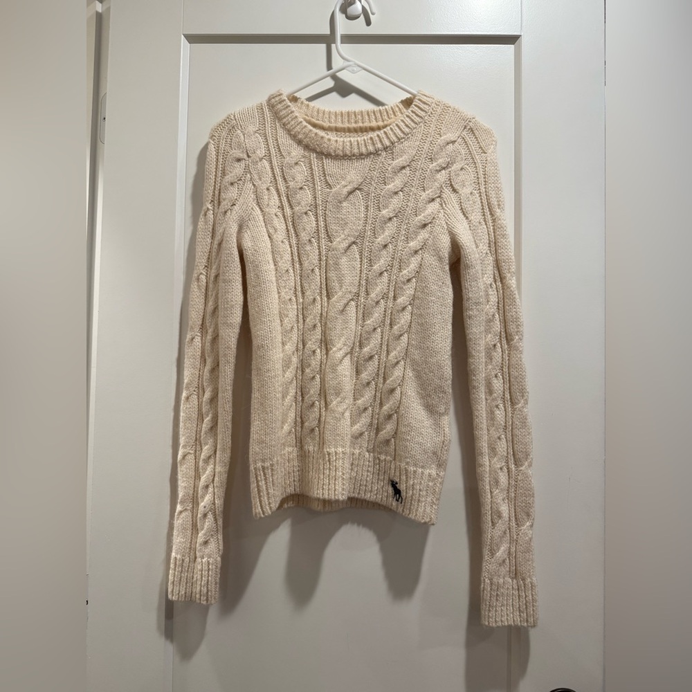 Abercrombie & Fitch Cream Cable Knit Scoop Neck Sweater
